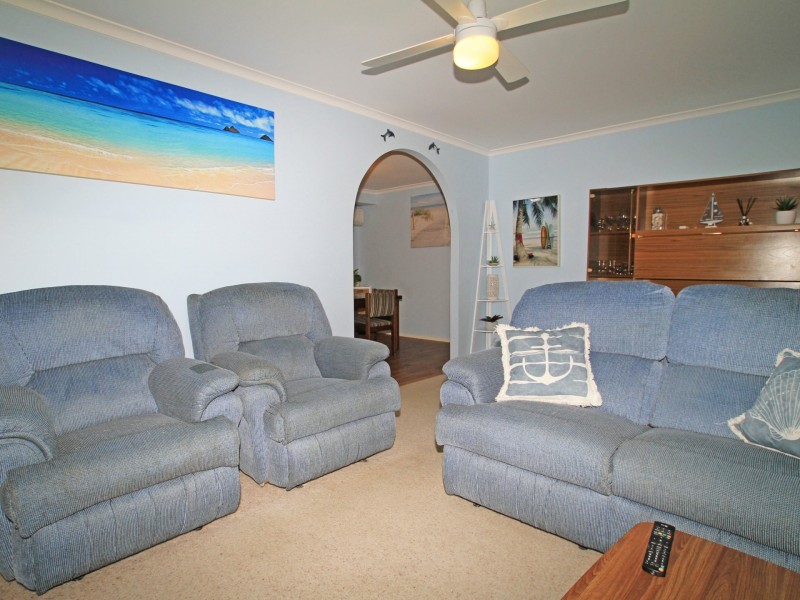 25 Surfway Avenue, Berrara NSW 2540