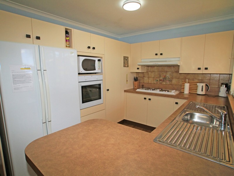 25 Surfway Avenue, Berrara NSW 2540