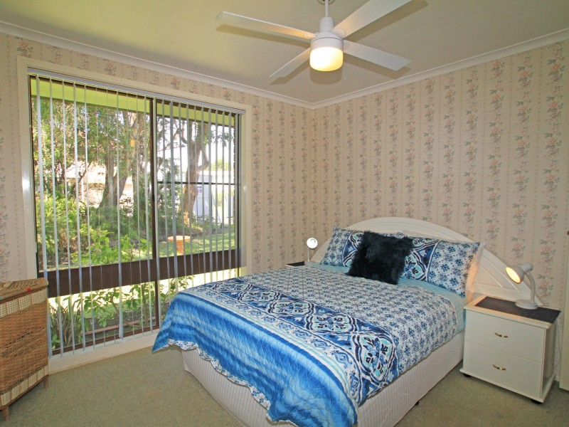 25 Surfway Avenue, Berrara NSW 2540