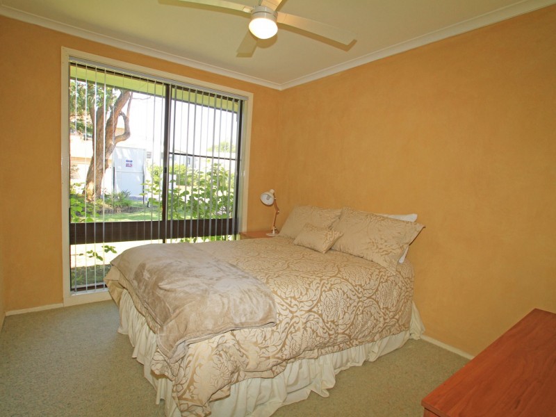 25 Surfway Avenue, Berrara NSW 2540