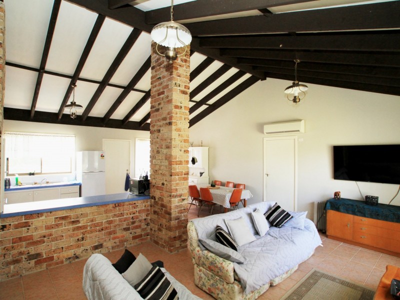 9 Anchorage Close, Sussex Inlet NSW 2540