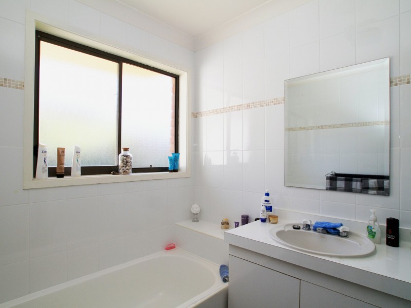 9 Anchorage Close, Sussex Inlet NSW 2540