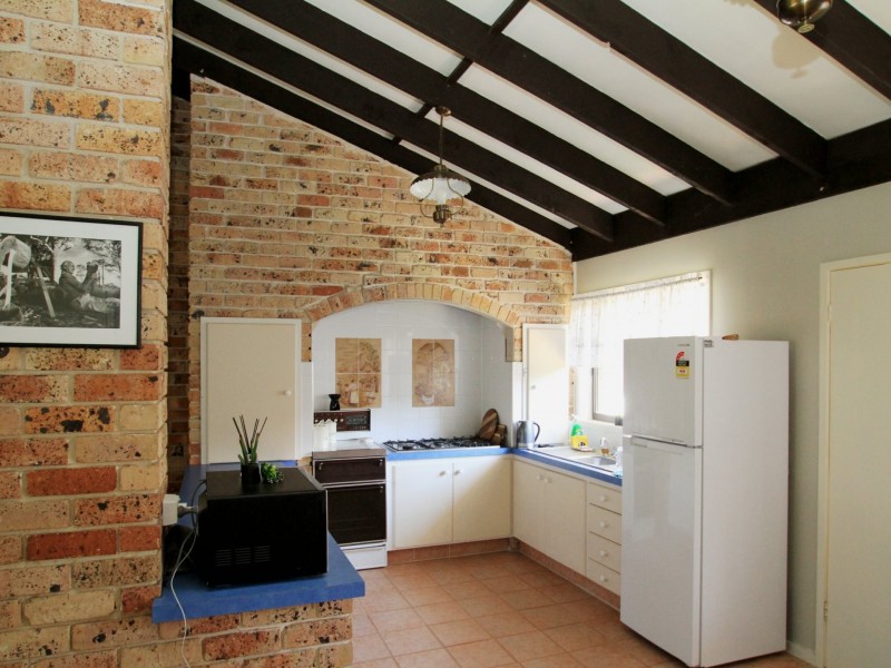 9 Anchorage Close, Sussex Inlet NSW 2540