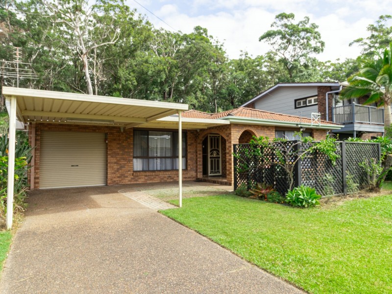 38 Cater Crescent, Sussex Inlet NSW 2540