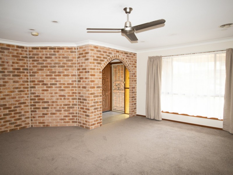 38 Cater Crescent, Sussex Inlet NSW 2540