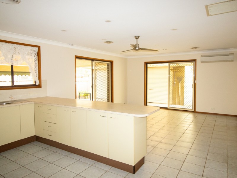 38 Cater Crescent, Sussex Inlet NSW 2540