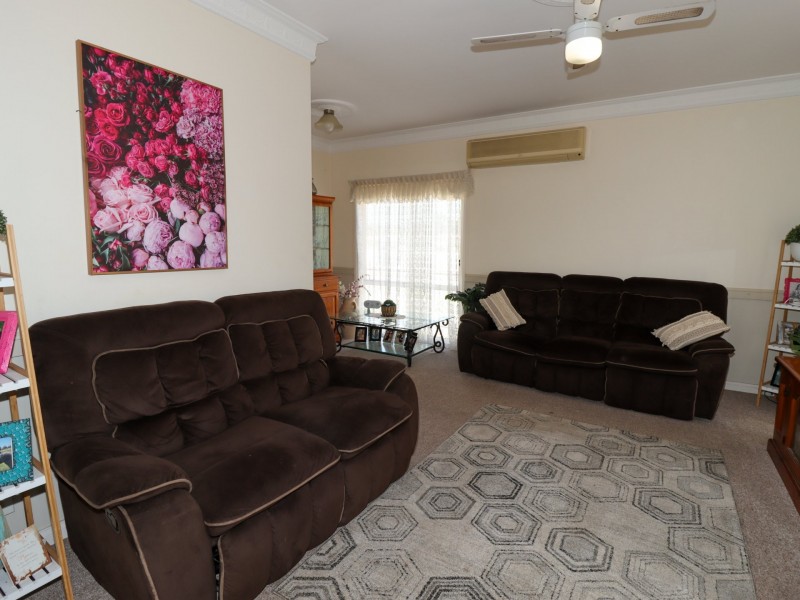 48 Sussex Inlet Road, Sussex Inlet NSW 2540