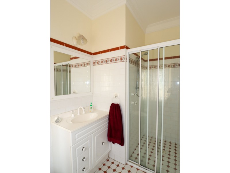 48 Sussex Inlet Road, Sussex Inlet NSW 2540