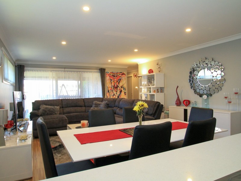 6 Peacehaven Way, Sussex Inlet NSW 2540