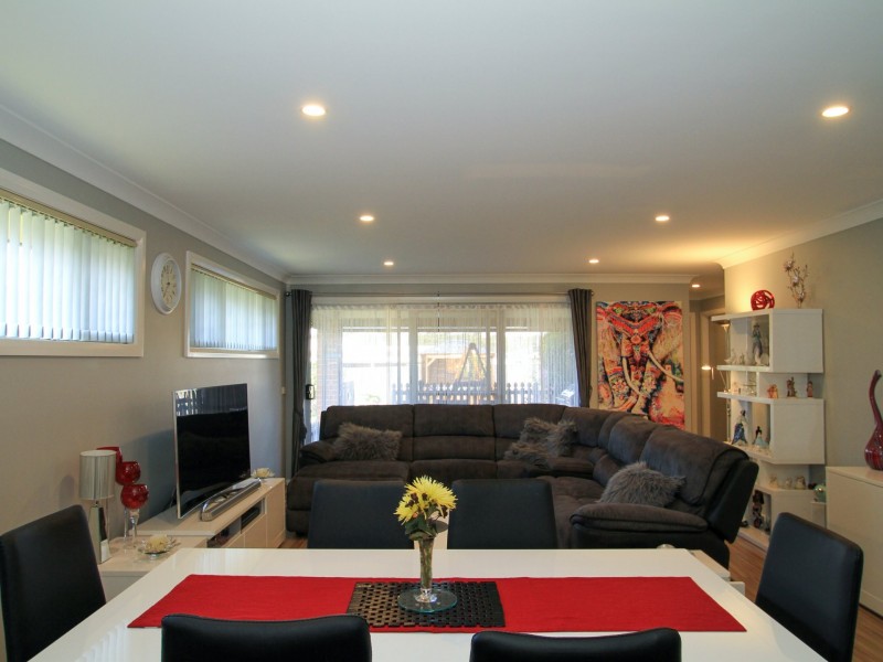 6 Peacehaven Way, Sussex Inlet NSW 2540