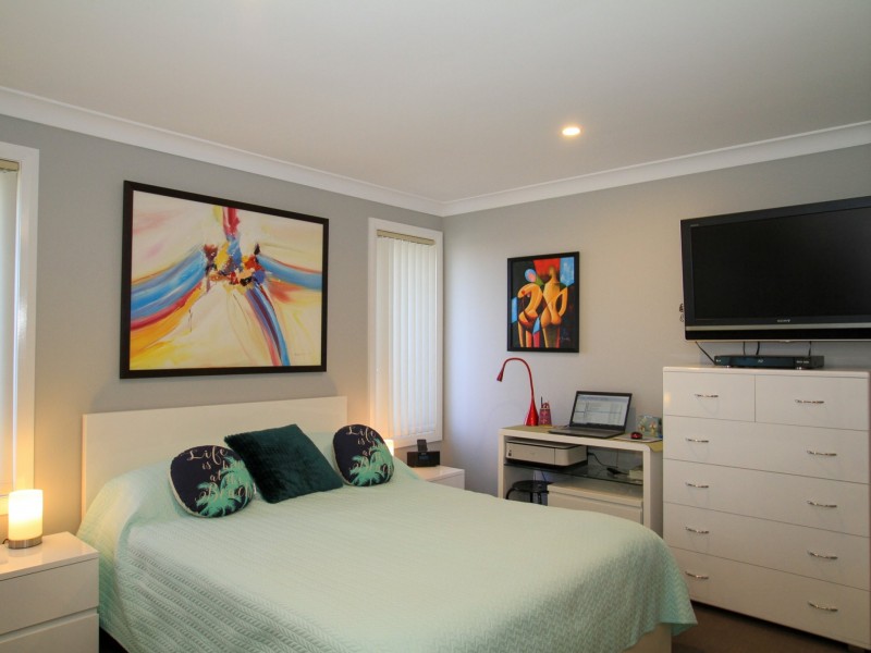6 Peacehaven Way, Sussex Inlet NSW 2540
