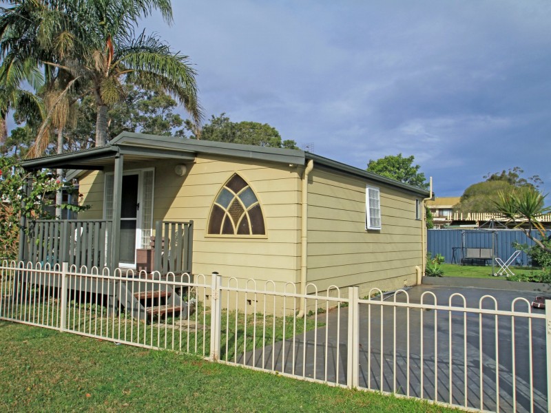 14 Wunda Avenue, Sussex Inlet NSW 2540