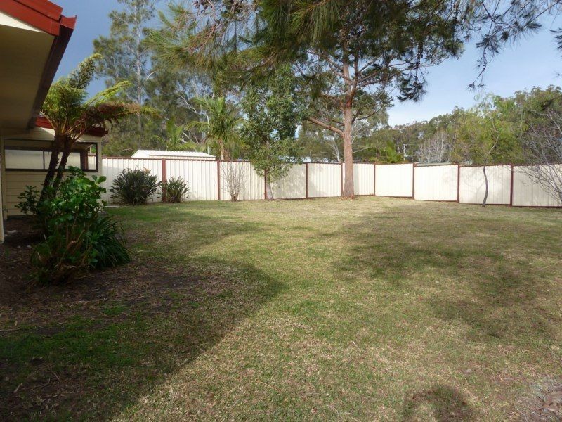 8 Pearl Close, Sussex Inlet NSW 2540