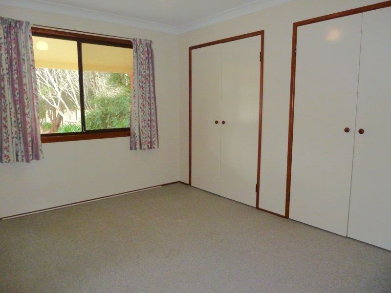 8 Pearl Close, Sussex Inlet NSW 2540