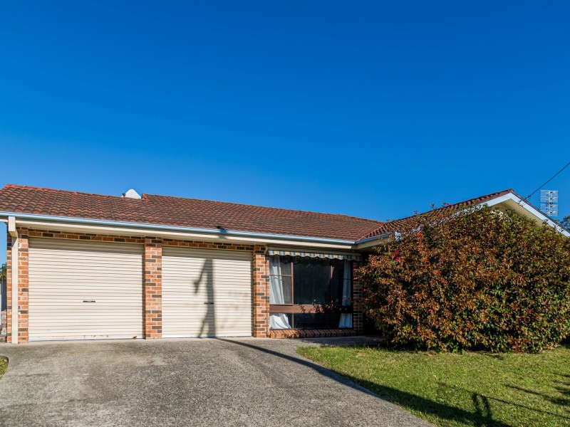 74 Jacobs Drive, Sussex Inlet NSW 2540