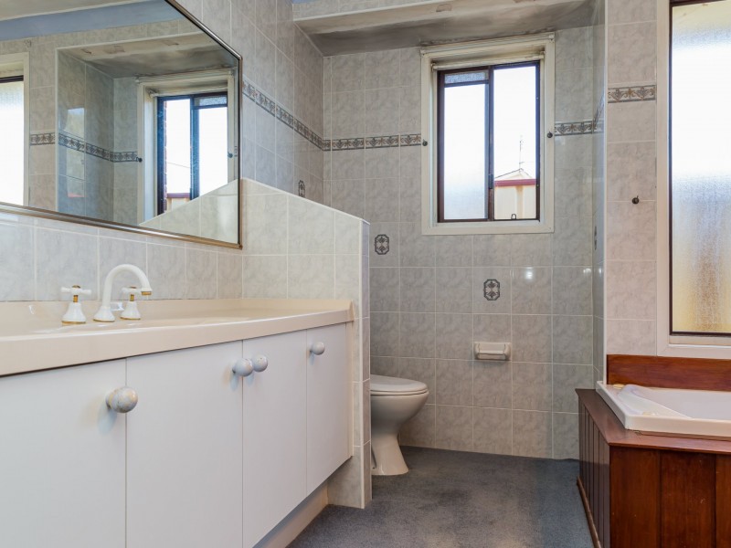 74 Jacobs Drive, Sussex Inlet NSW 2540