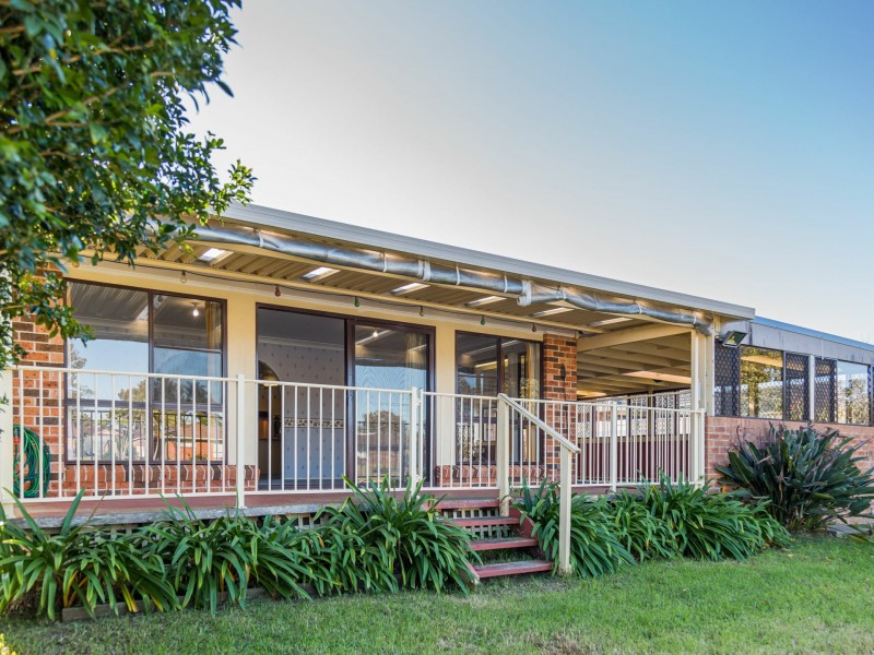 74 Jacobs Drive, Sussex Inlet NSW 2540