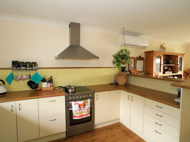 125 River Road, Sussex Inlet NSW 2540