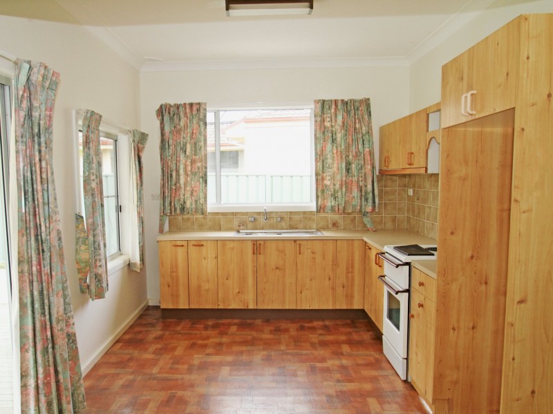 5 River Road, Sussex Inlet NSW 2540