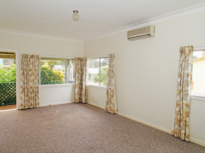 5 River Road, Sussex Inlet NSW 2540