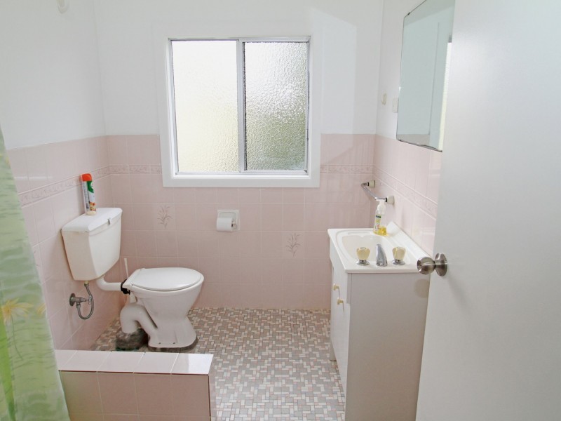 5 River Road, Sussex Inlet NSW 2540