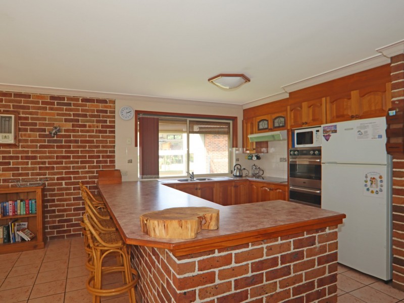 41 Ray Street, Sussex Inlet NSW 2540