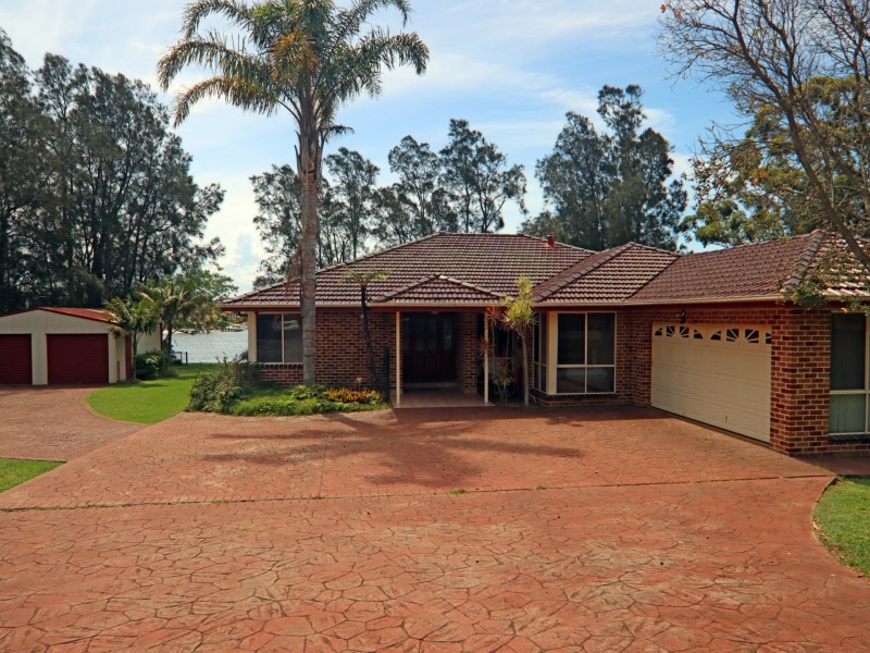 41 Ray Street, Sussex Inlet NSW 2540