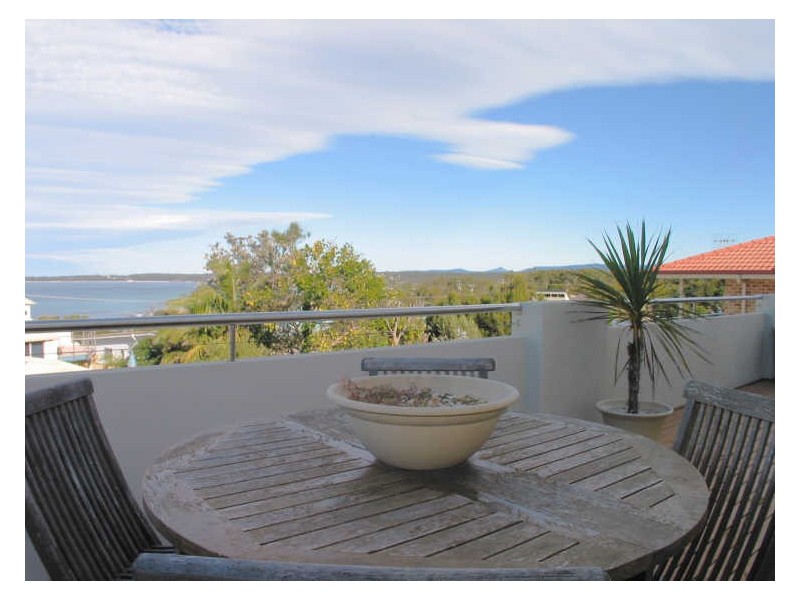 12 Surfway Avenue, Berrara NSW 2540