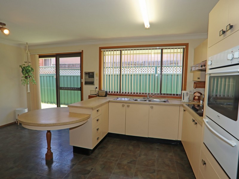 6 Tradewinds Avenue, Sussex Inlet NSW 2540