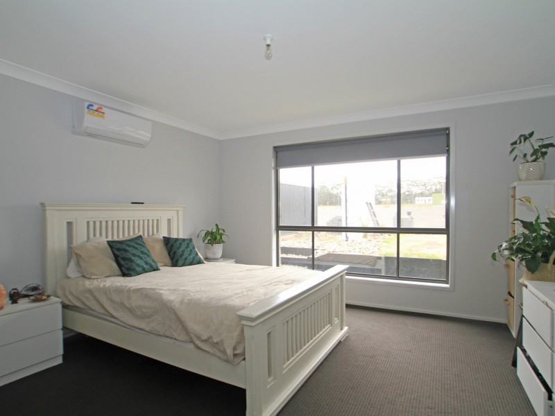 6 Hastings Parade, Sussex Inlet NSW 2540