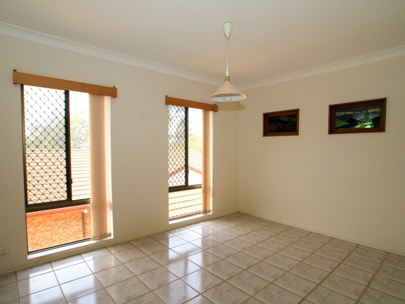 11 Paradise Crescent, Sussex Inlet NSW 2540