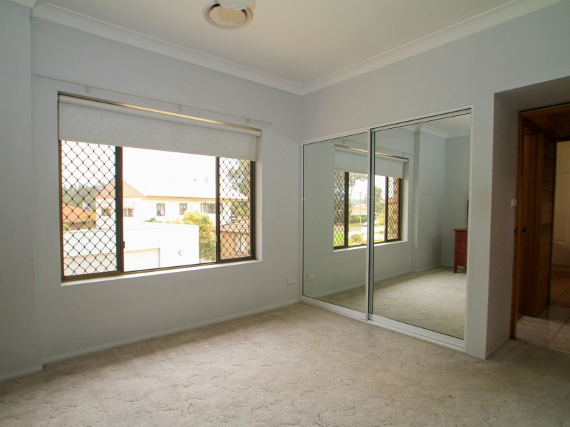 11 Paradise Crescent, Sussex Inlet NSW 2540