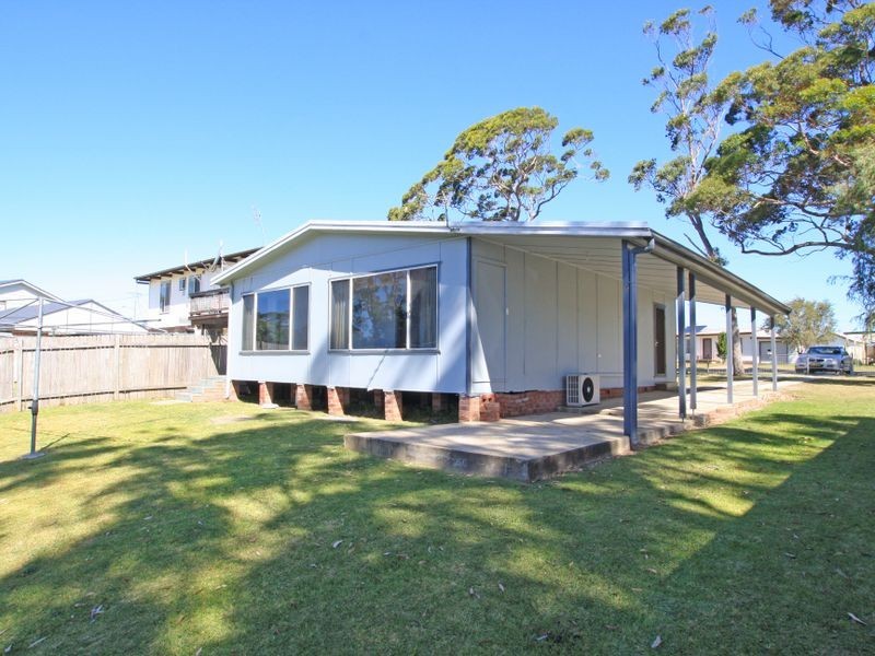 13 Ray Street, Sussex Inlet NSW 2540
