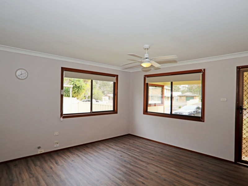 8 Pearl Close, Sussex Inlet NSW 2540