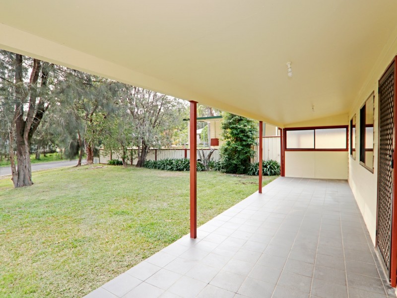 8 Pearl Close, Sussex Inlet NSW 2540