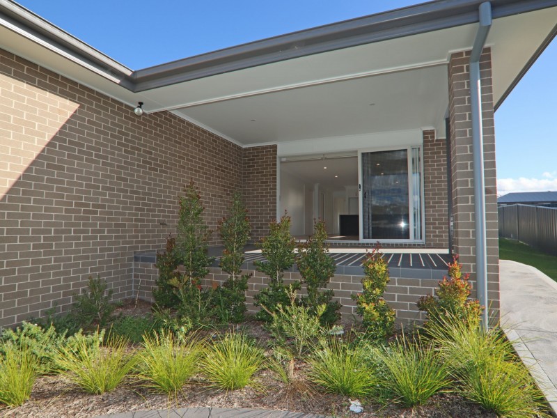 5 Hastings Parade, Sussex Inlet NSW 2540