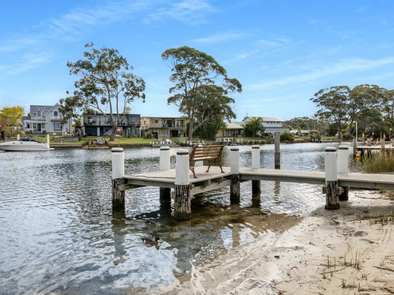 18 Cormorant Avenue, Sussex Inlet NSW 2540