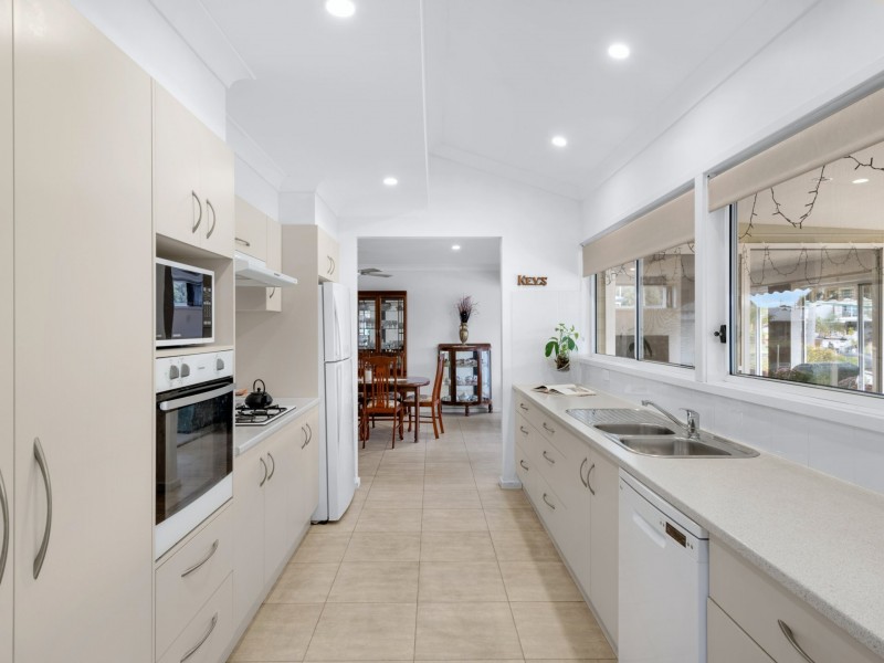 18 Cormorant Avenue, Sussex Inlet NSW 2540