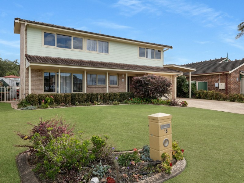 18 Cormorant Avenue, Sussex Inlet NSW 2540