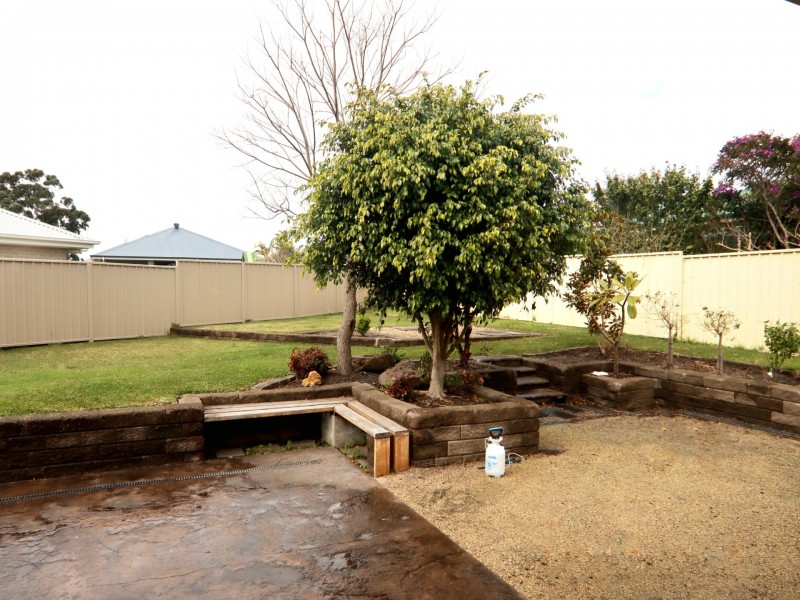 4 Buttonwood Close, Sussex Inlet NSW 2540