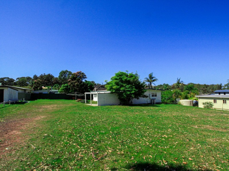 12 Lakeway Ave, Berrara NSW 2540