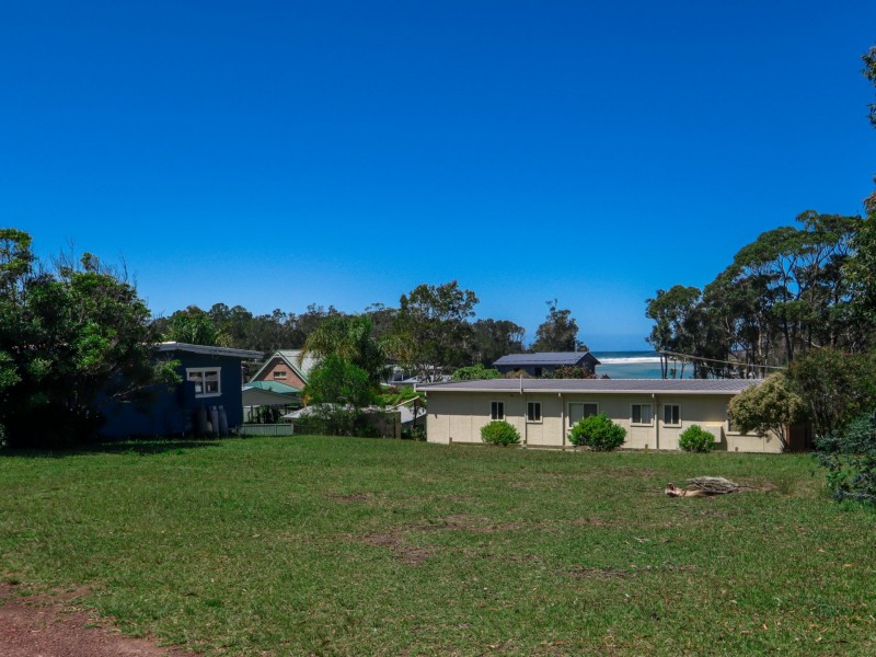 12 Lakeway Ave, Berrara NSW 2540