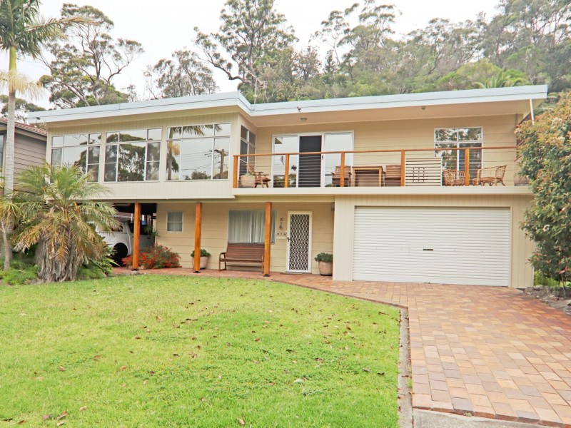 10 Alamein Road, Sussex Inlet NSW 2540