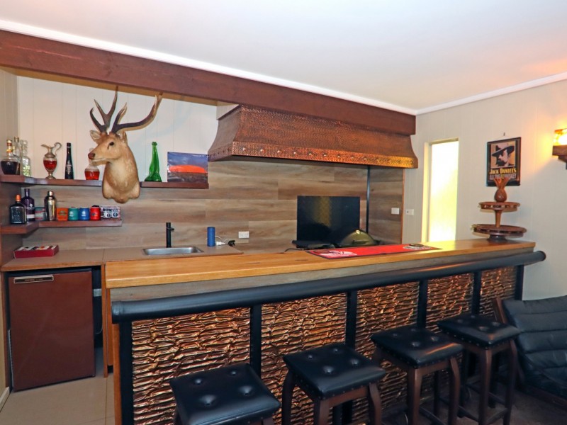 10 Alamein Road, Sussex Inlet NSW 2540