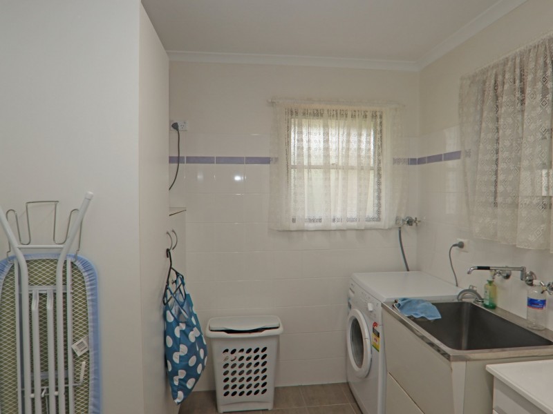 10 Alamein Road, Sussex Inlet NSW 2540