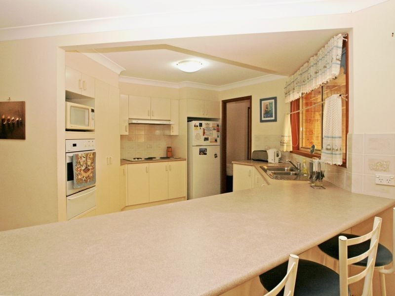 41 Thora Street, Sussex Inlet NSW 2540