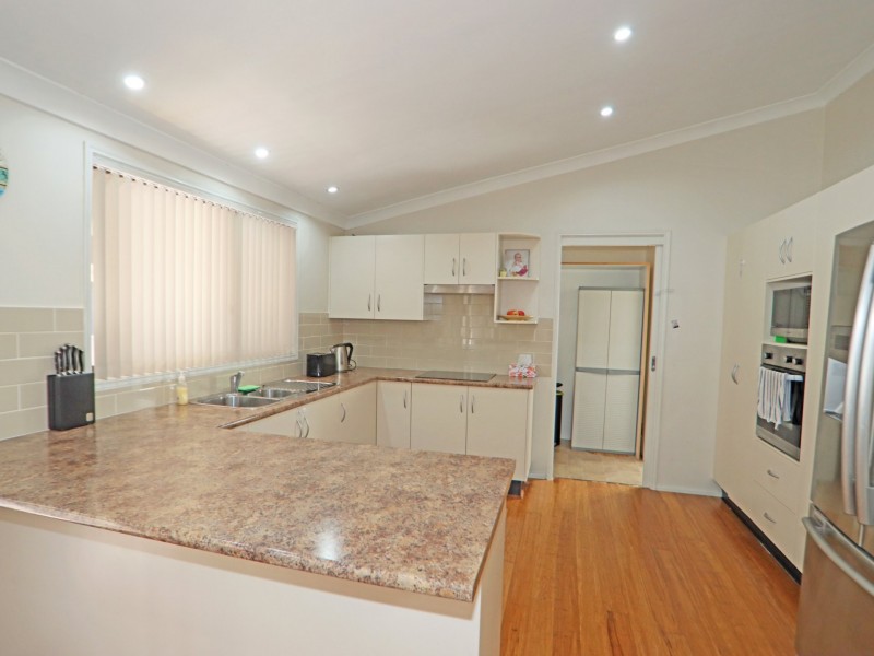 23 Suncrest Avenue, Sussex Inlet NSW 2540