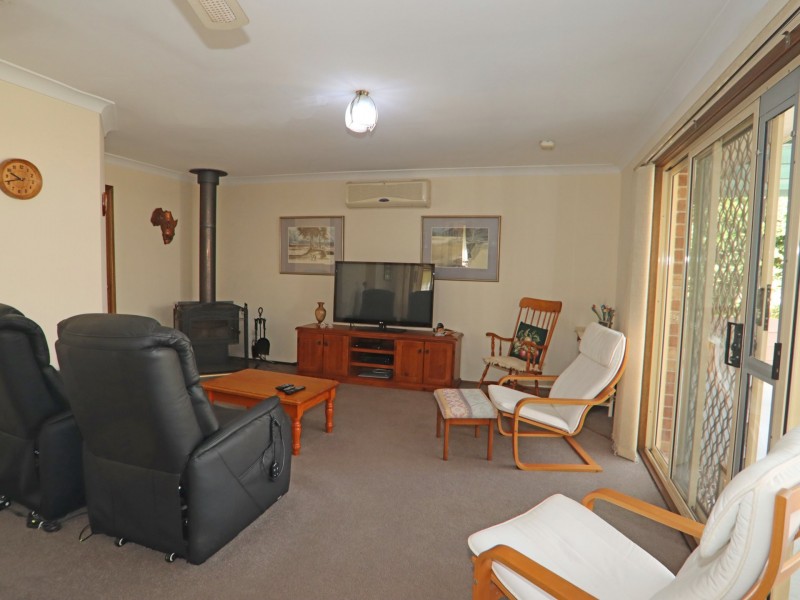 71 River Road, Sussex Inlet NSW 2540