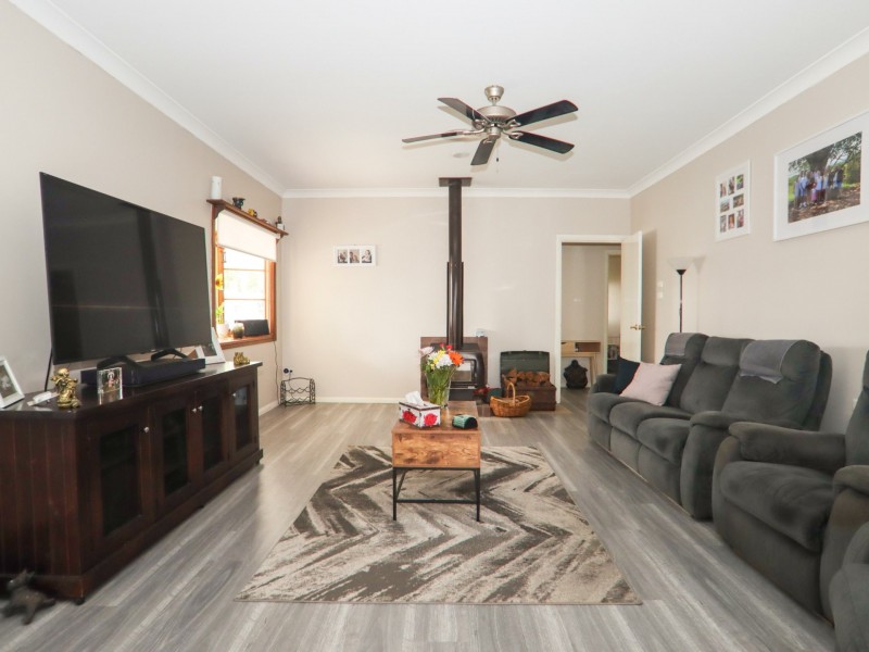 27 River Road, Sussex Inlet NSW 2540