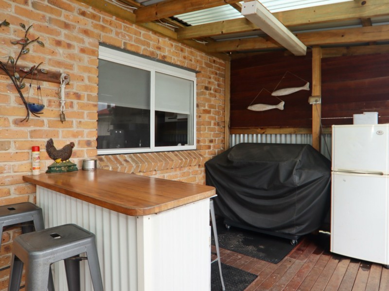 27 River Road, Sussex Inlet NSW 2540